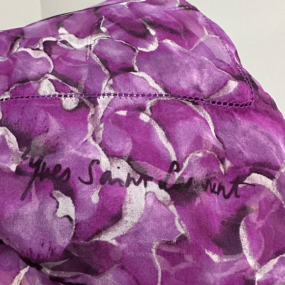 Vintage Yves Saint Laurent 100% silk scarf with original box, tissue and ribbon - Picture 6 of 11